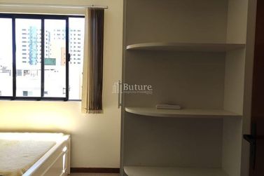 Apartamento &agrave; venda - 95m&sup2; - Meia Praia