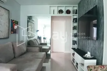 Apartamento &agrave; venda - 85m&sup2; - Meia Praia