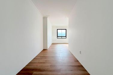 Apartamento &agrave; venda - 180m&sup2; - Meia Praia