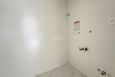Apartamento &agrave; venda - 129m&sup2; - Meia Praia