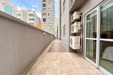 Apartamento &agrave; venda - 85m&sup2; - Meia Praia