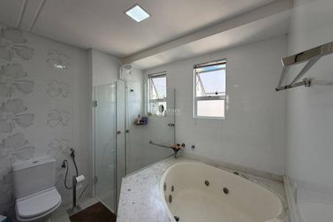 Apartamento &agrave; venda - 420m&sup2; - Meia Praia
