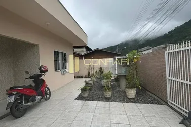 Casa &agrave; venda - 200m&sup2; - Alto do S&atilde;o Bento