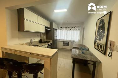 Apartamento para alugar - 140m&sup2; - Centro