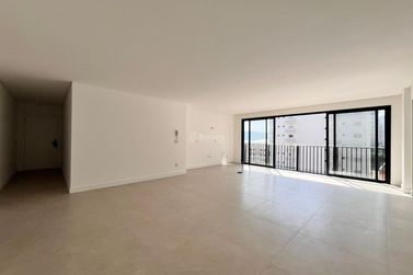 Apartamento &agrave; venda - 145m&sup2; - 