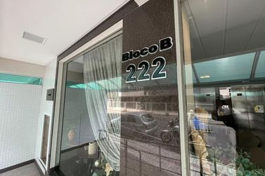 Apartamento &agrave; venda - 228m&sup2; - Meia Praia