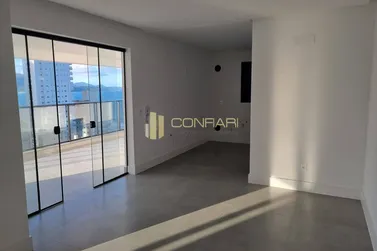 Apartamento &agrave; venda - 207m&sup2; - Meia Praia