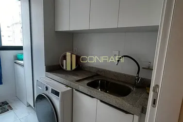 Apartamento &agrave; venda - 101m&sup2; - Meia Praia
