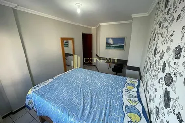 Apartamento &agrave; venda - 260m&sup2; - Meia Praia