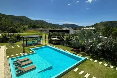 Casa &agrave; venda - 560m&sup2; - Casa Branca