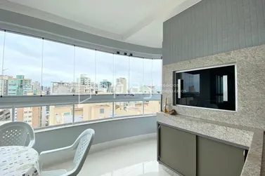 Apartamento &agrave; venda - 145m&sup2; - Meia Praia
