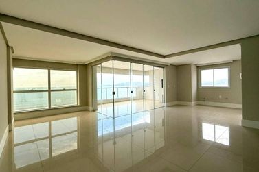 Apartamento &agrave; venda - Meia Praia