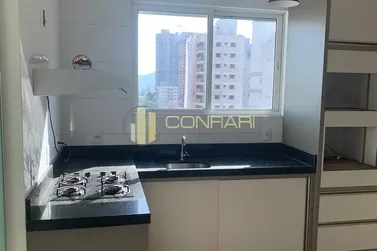 Apartamento para alugar - 150m&sup2; - Meia Praia