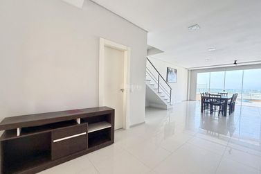 Casa &agrave; venda - 170m&sup2; - 