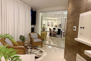 Apartamento &agrave; venda - 171m&sup2; - Meia Praia