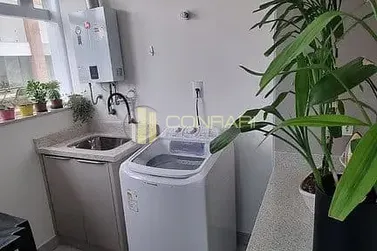 Apartamento &agrave; venda - 120m&sup2; - Meia Praia