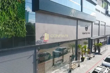Apartamento &agrave; venda - 155m&sup2; - Pereque