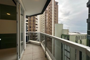 Apartamento &agrave; venda - 1102m&sup2; - Centro