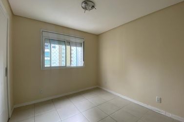 Apartamento para alugar - 120m&sup2; - Centro