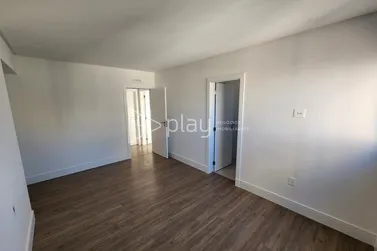 Apartamento &agrave; venda - 132m&sup2; - Meia Praia