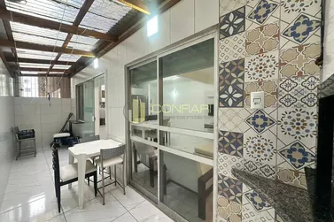 Apartamento &agrave; venda - 84m&sup2; - Meia Praia