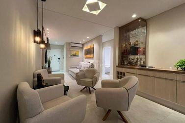 Apartamento &agrave; venda - Meia Praia