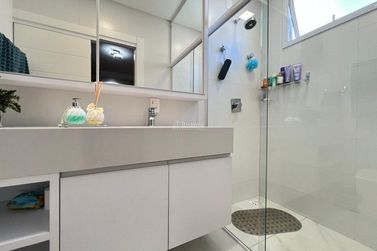 Apartamento &agrave; venda - 196m&sup2; - Meia Praia
