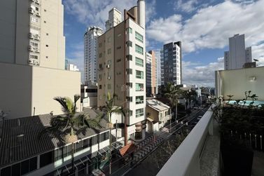 Apartamento &agrave; venda - 177m&sup2; - Centro