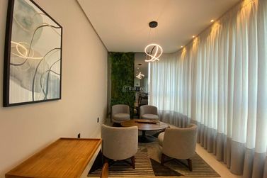 Apartamento &agrave; venda - 1872m&sup2; - Meia Praia