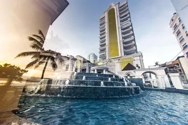 Apartamento &agrave; venda - 185m&sup2; - Meia Praia