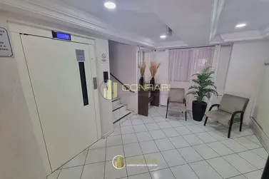 Apartamento &agrave; venda - 110m&sup2; - Meia Praia