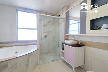 Apartamento para alugar - 195m&sup2; - Centro