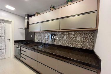 Apartamento para alugar - 131m&sup2; - Centro