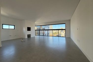 Apartamento &agrave; venda - 127m&sup2; - Perequ&ecirc;