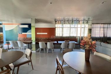 Apartamento &agrave; venda - 106m&sup2; - Meia Praia