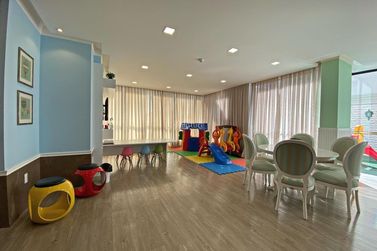 Apartamento &agrave; venda - 126m&sup2; - Meia Praia
