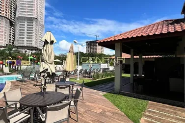 Apartamento &agrave; venda - 117m&sup2; - meia praia