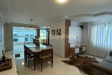 Apartamento &agrave; venda - 123m&sup2; - meia praia