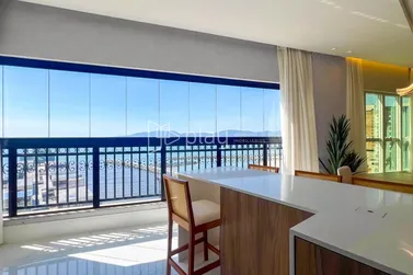 Apartamento &agrave; venda - 140m&sup2; - Meia Praia