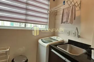 Apartamento &agrave; venda - 130m&sup2; - Meia Praia