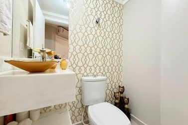 Apartamento &agrave; venda - 120m&sup2; - Meia Praia