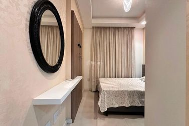 Apartamento &agrave; venda - 116m&sup2; - Meia Praia