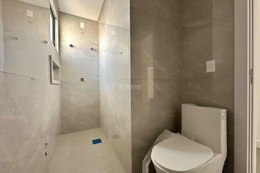 Apartamento &agrave; venda - 130m&sup2; - Meia Praia