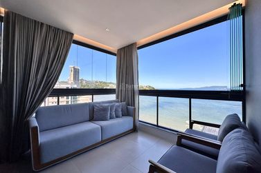 Apartamento &agrave; venda - 138m&sup2; - Centro
