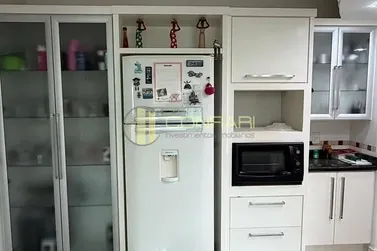 Casa para alugar - 300m&sup2; - Meia Praia