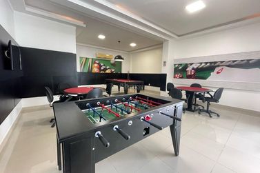 Apartamento &agrave; venda - 121m&sup2; - Meia Praia
