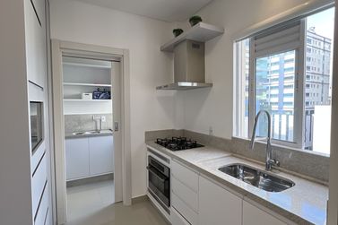 Apartamento &agrave; venda - Meia Praia
