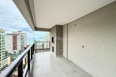 Apartamento &agrave; venda - 138m&sup2; - Centro