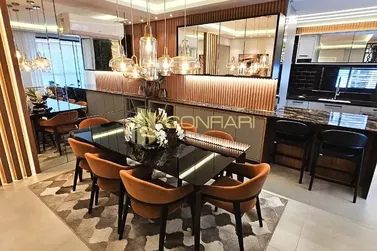 Apartamento &agrave; venda - 162m&sup2; - Meia Praia