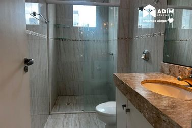 Apartamento para alugar - 140m&sup2; - Meia Praia